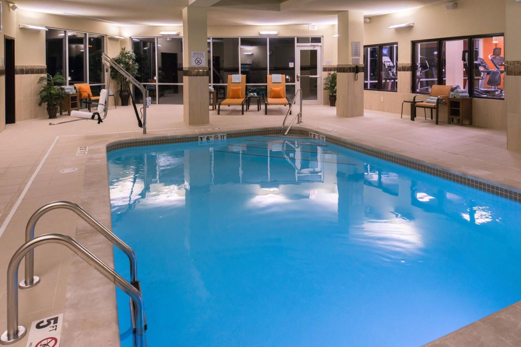 Courtyard By Marriott Hot Springs Hotell Eksteriør bilde
