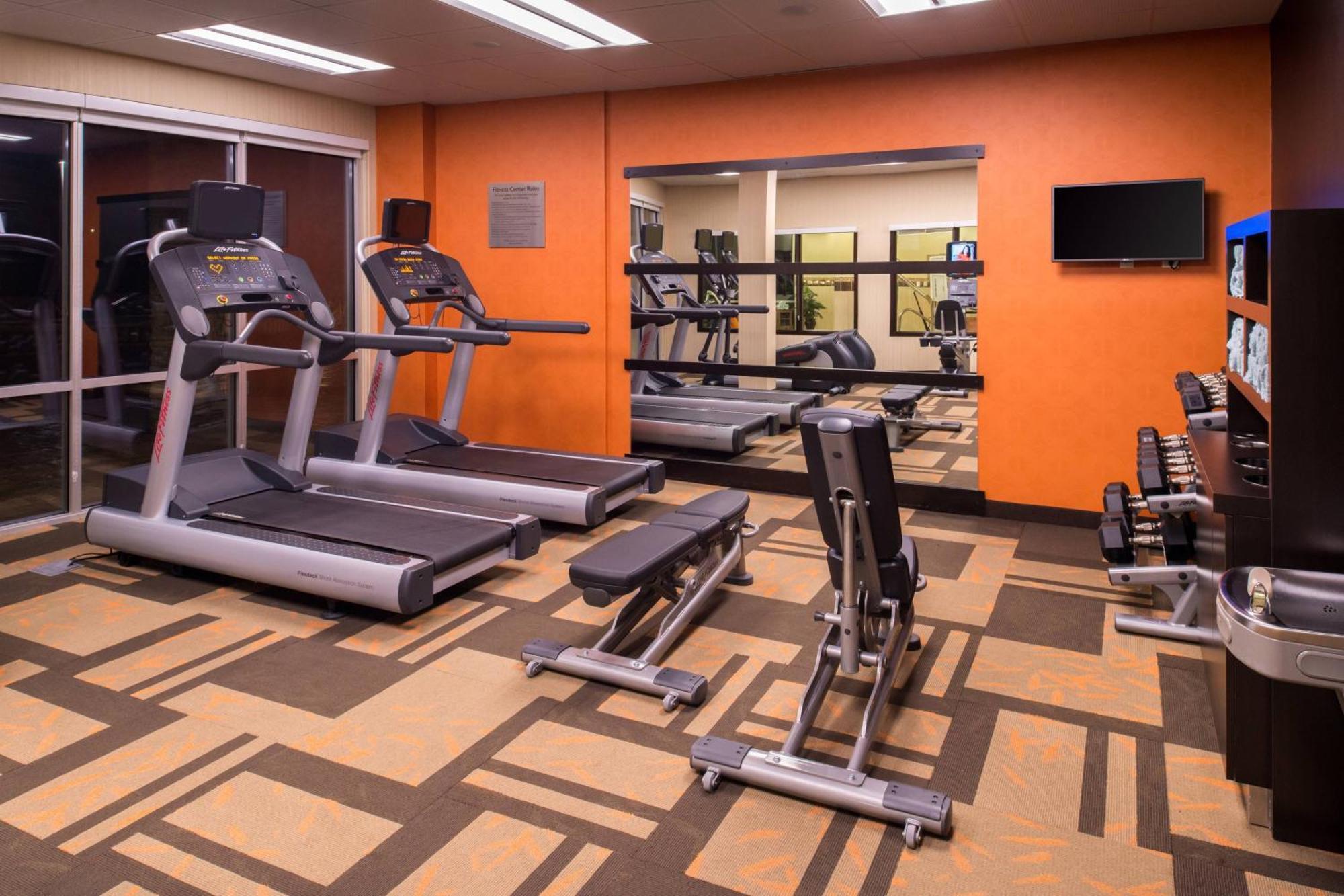 Courtyard By Marriott Hot Springs Hotell Eksteriør bilde
