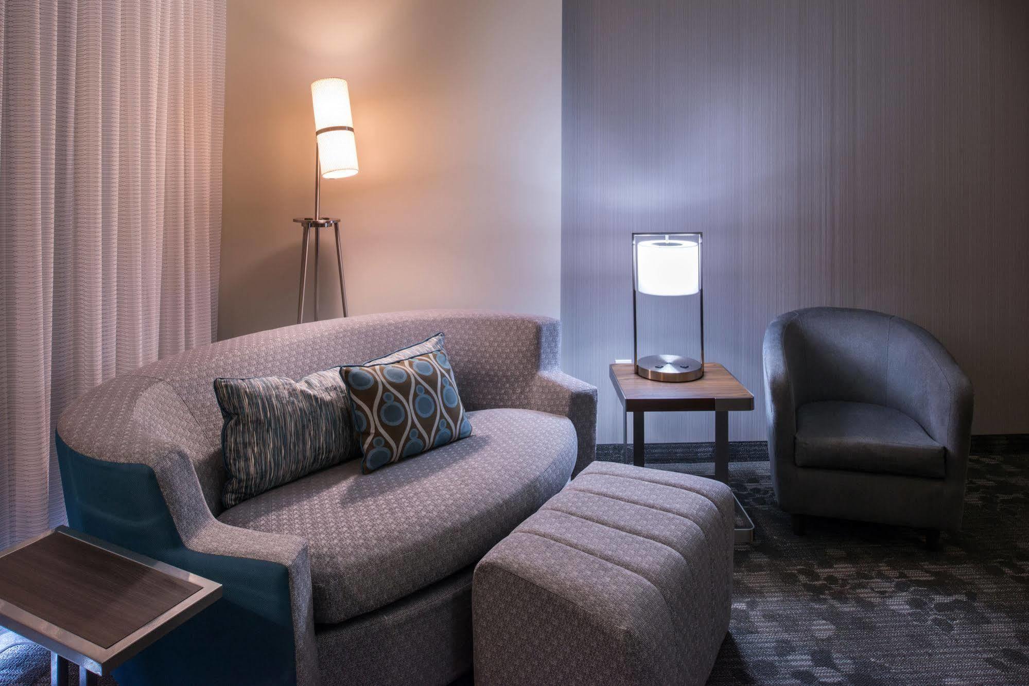 Courtyard By Marriott Hot Springs Hotell Eksteriør bilde