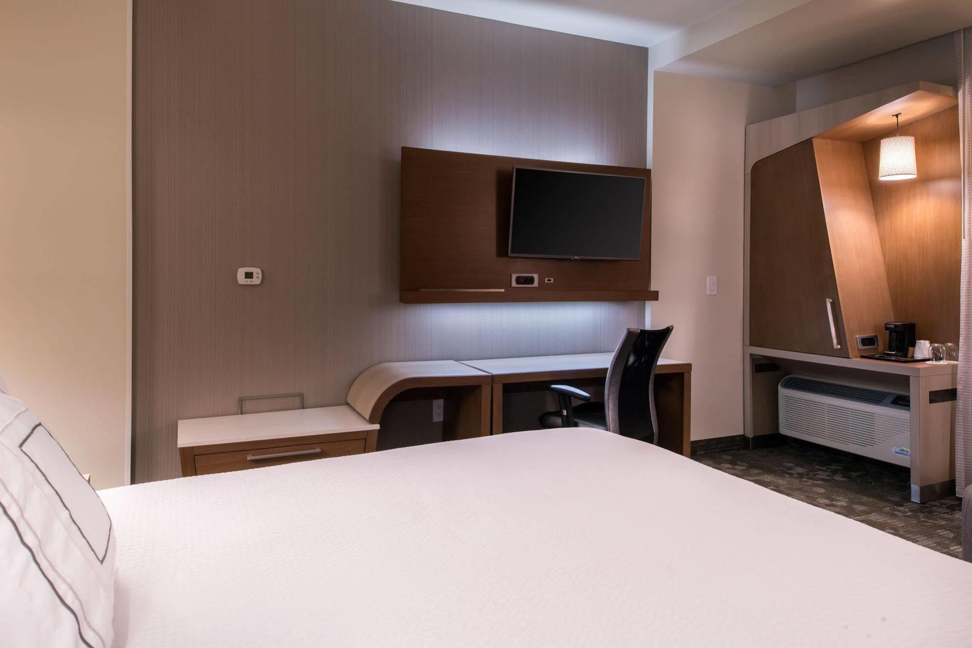 Courtyard By Marriott Hot Springs Hotell Eksteriør bilde